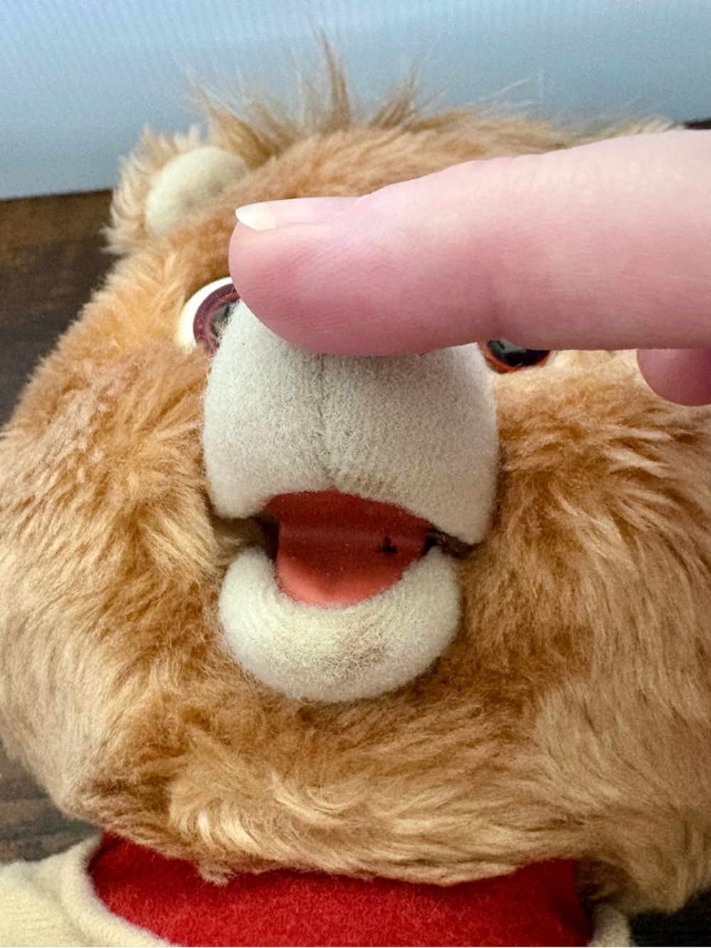 1985 Vintage Teddy Ruxpin 18” Plush Doll - Picture 5 of 6
